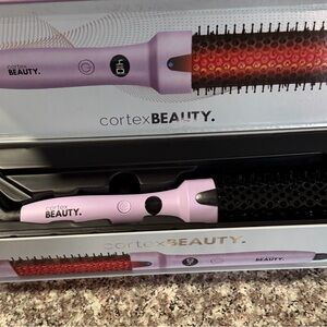InfraRED & Ionic Brush - Smooth Styling brush with digital display.